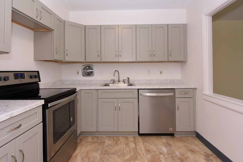 80 Salisbury Street, Unit 206 Worcester, MA 01609 - Photo 6 of 32
