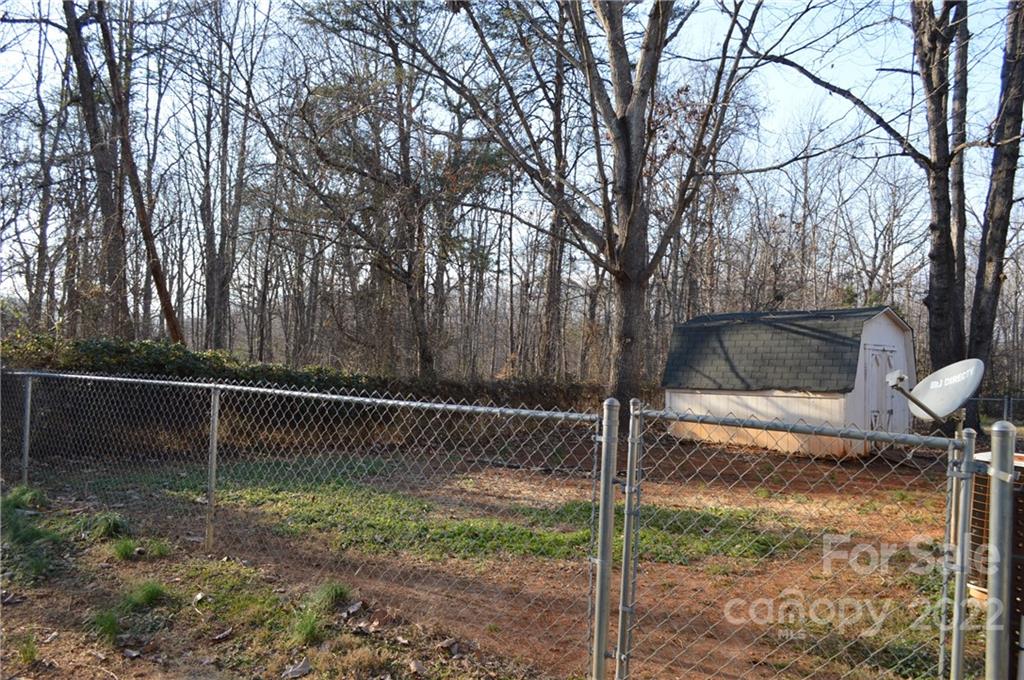 3434 Fostall Road Maiden, NC 28650 - Photo 4 of 21 Gallery Image 4