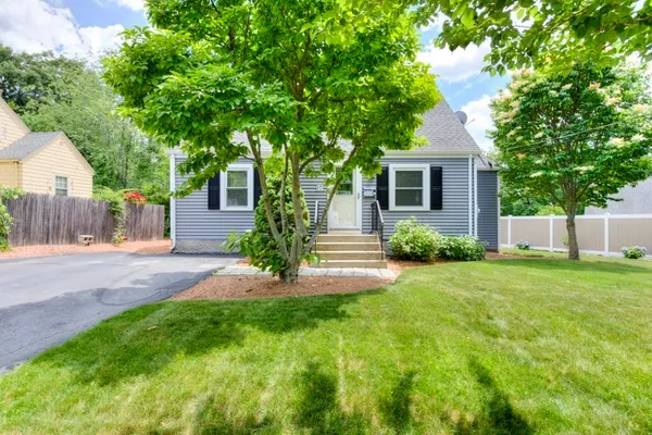 $399,900 | 10 Ridgewood Road, Worcester, MA 01606