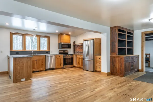 $3,000 | 14 Browns Lane, North Canaan, CT 06024