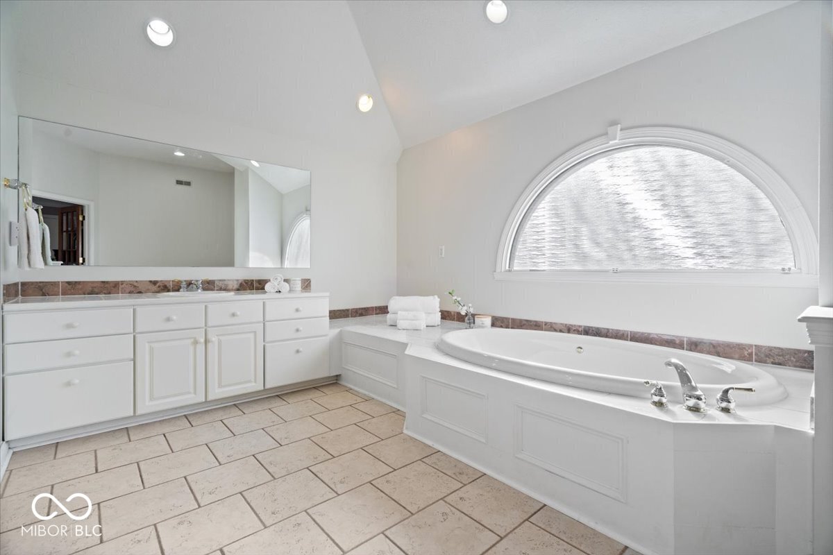 3255 Smokey Ridge Way Carmel, IN 46033 - Photo 22 of 45