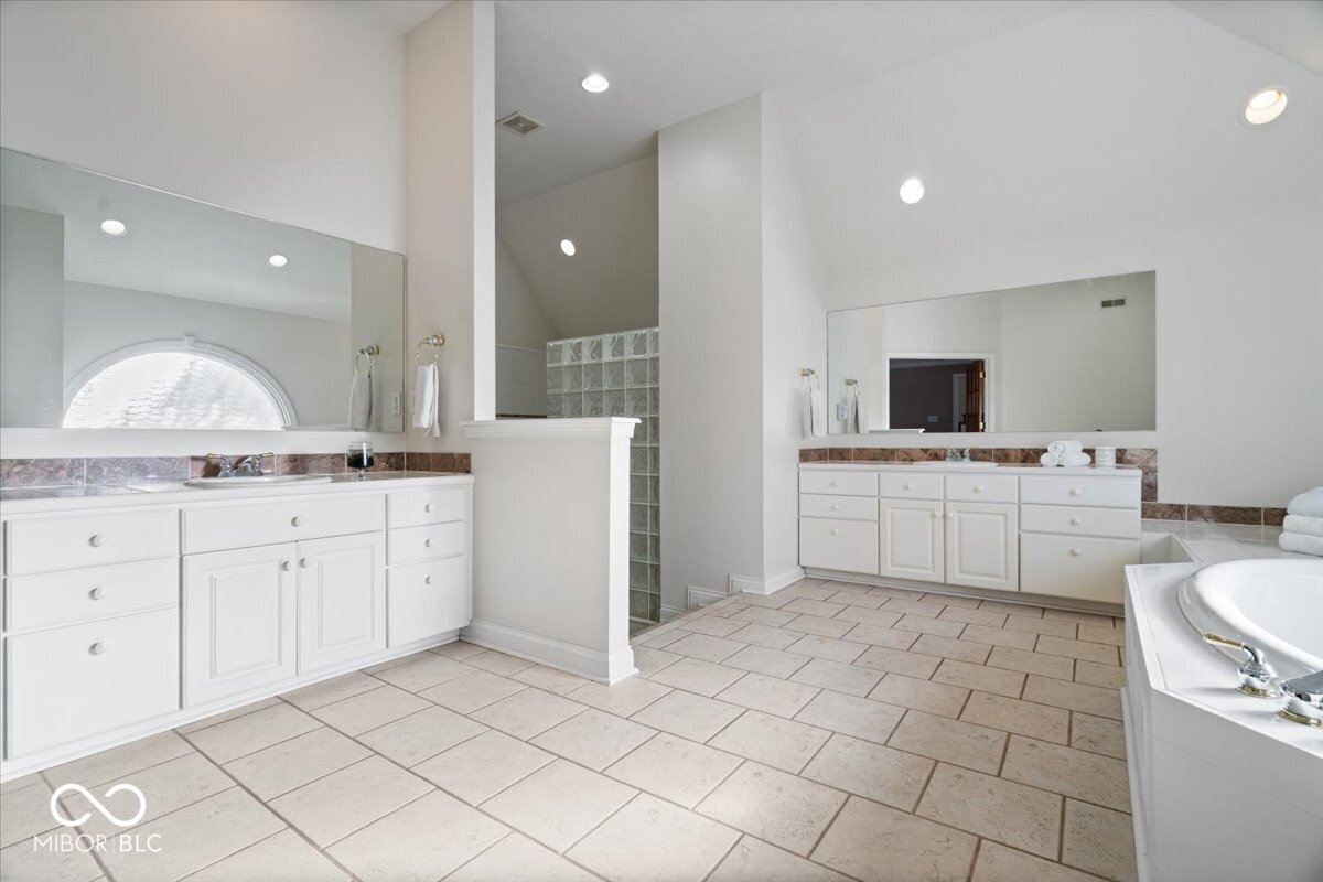 3255 Smokey Ridge Way Carmel, IN 46033 - Photo 24 of 45