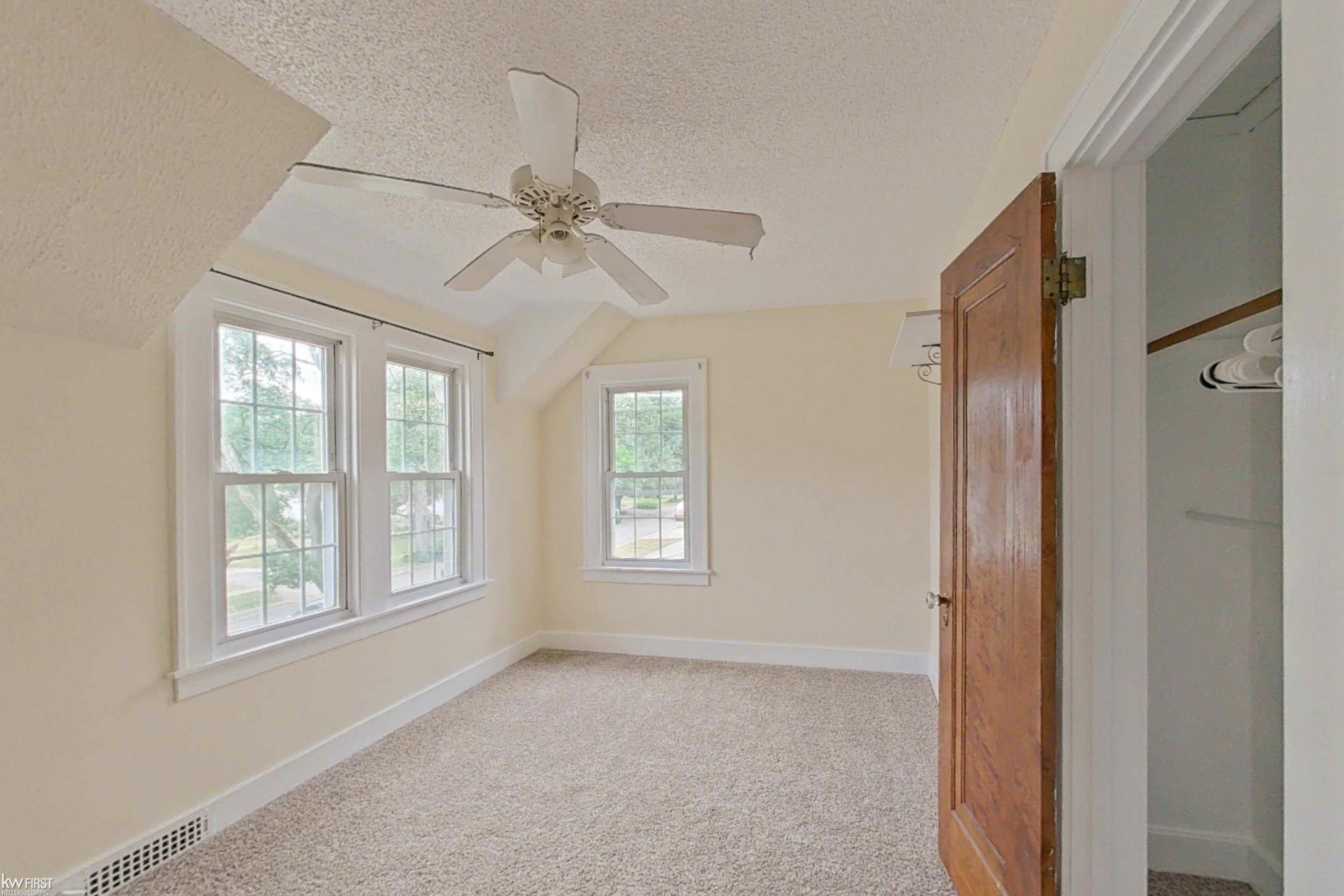 48 East Iroquois Road Pontiac, MI 48341 - Photo 21 of 52