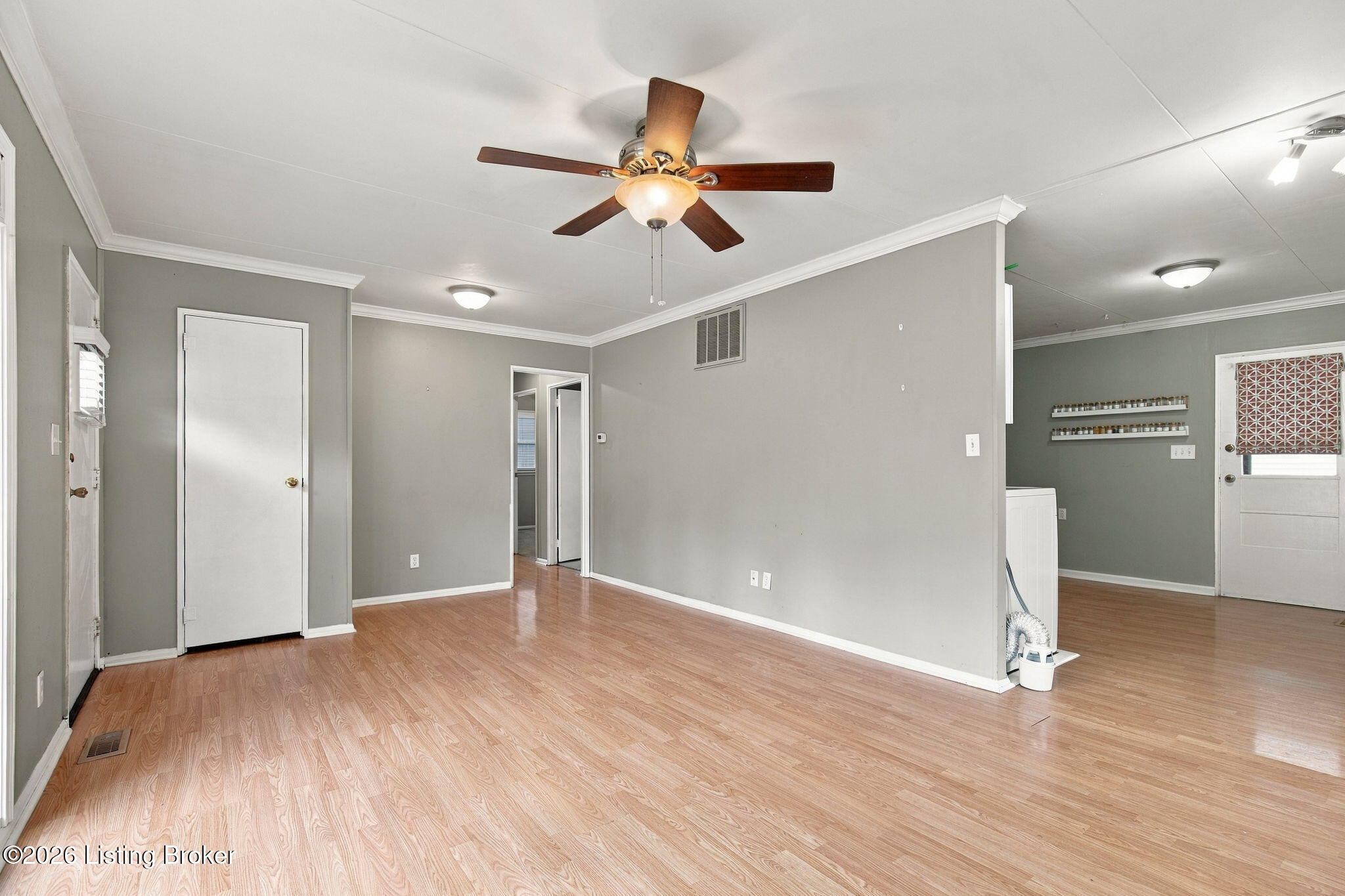 315 Glen Road Louisville, KY 40243 - Photo 13 of 30 315 Glen Rd-13