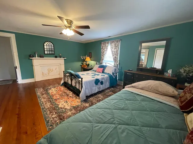 $359,900 | 721 Grove Street, Bedford, VA 24523