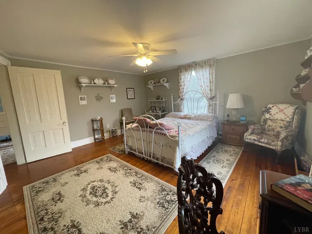 $359,900 | 721 Grove Street, Bedford, VA 24523