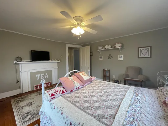 $359,900 | 721 Grove Street, Bedford, VA 24523