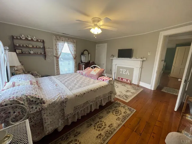 $359,900 | 721 Grove Street, Bedford, VA 24523