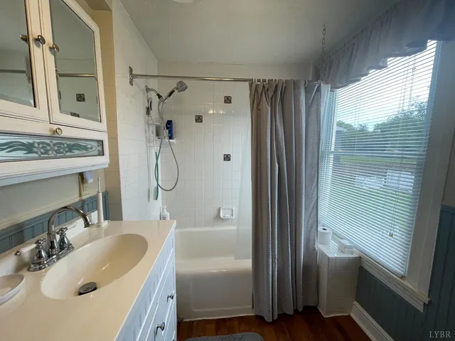 $359,900 | 721 Grove Street, Bedford, VA 24523