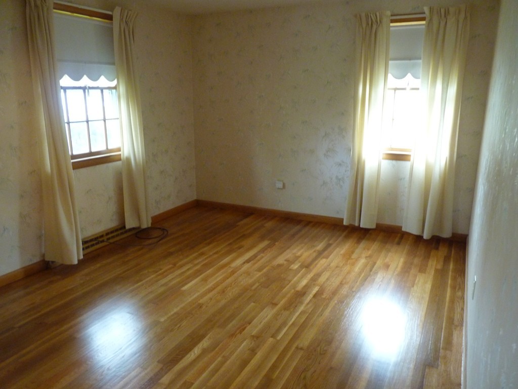49 Thorndike Road Lowell, MA 01852 - Photo 12 of 23 Gallery Image 12