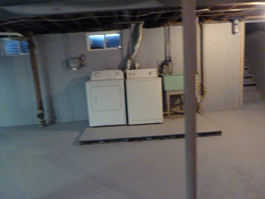 49 Thorndike Road Lowell, MA 01852 - Photo 20 of 23 Gallery Image 20