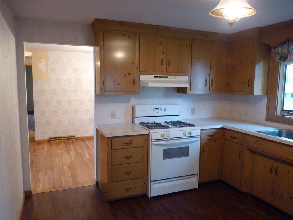 49 Thorndike Road Lowell, MA 01852 - Photo 7 of 23 Gallery Image 7