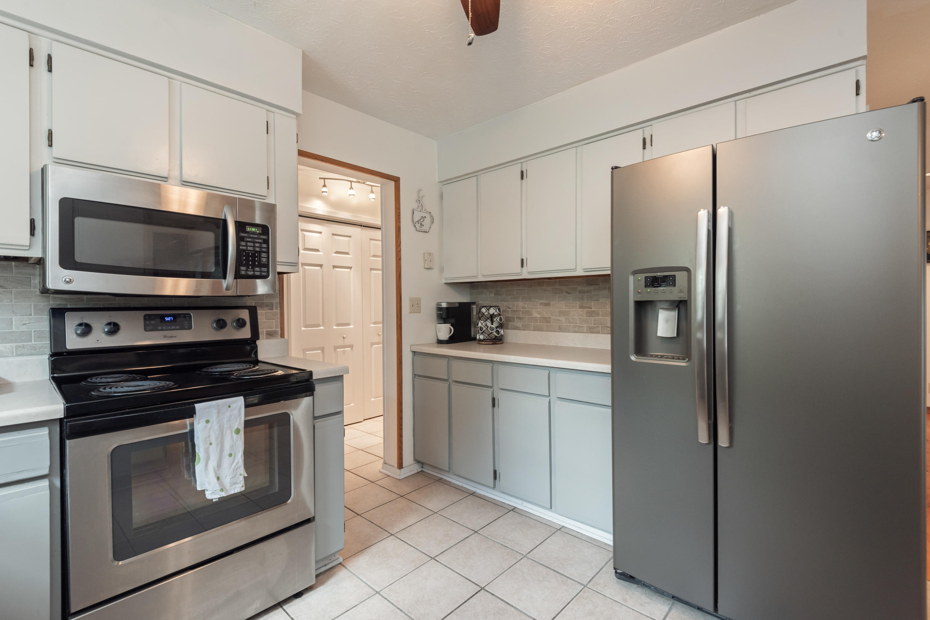 105 Chestnut Hill Road Oak Ridge, TN 37830 - Photo 14 of 39 105ChestnutHillRd-Kitchen 3