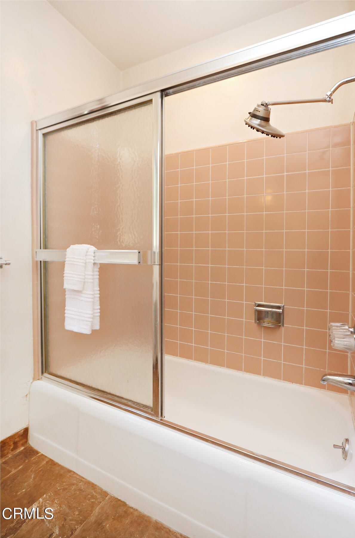 1026 Crestview Drive Pasadena, CA 91107 - Photo 19 of 29 a bathroom with a shower and a bathtub