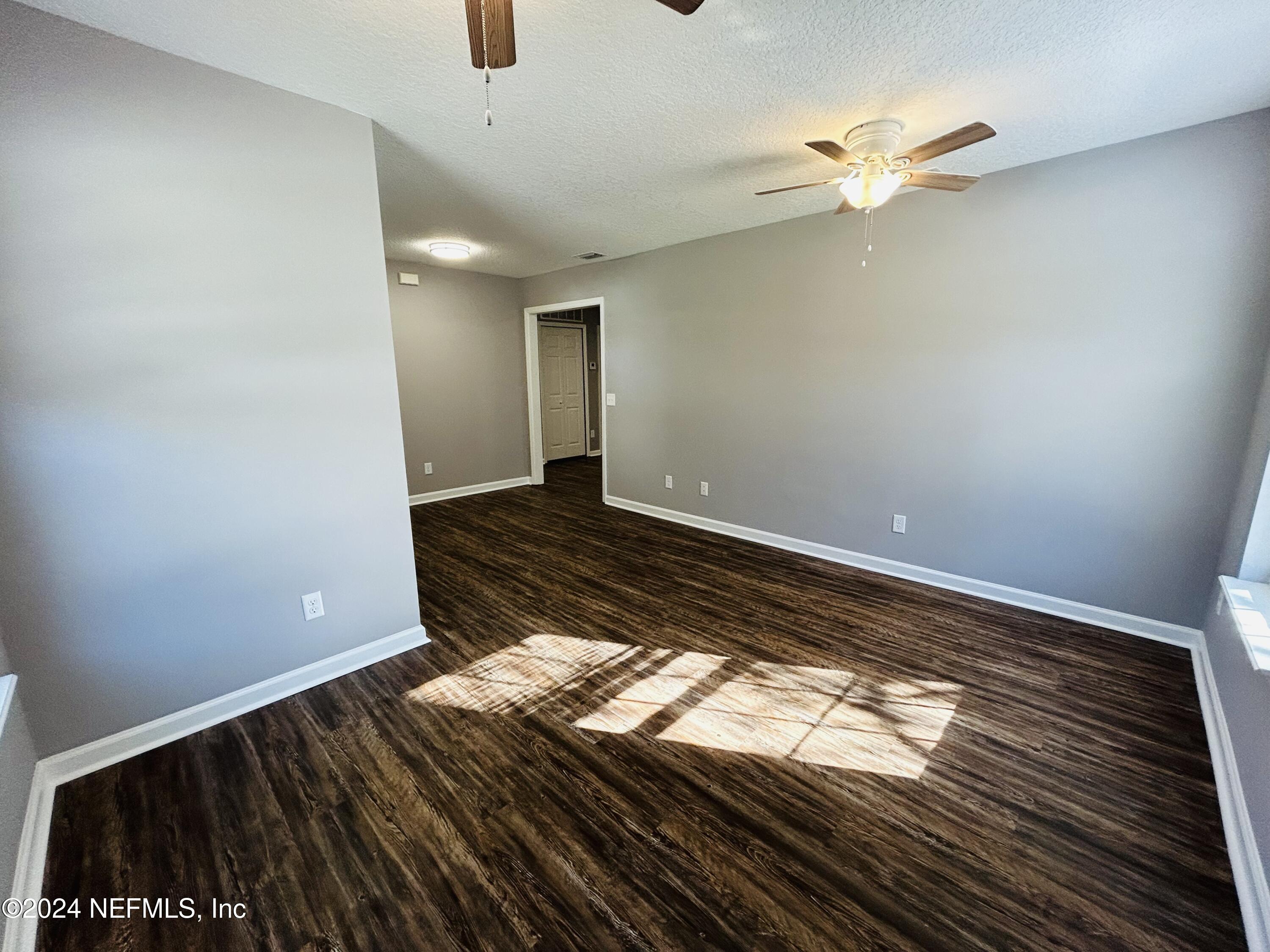 477 Susie Court Macclenny, FL 32063 - Photo 8 of 21 IMG_1979