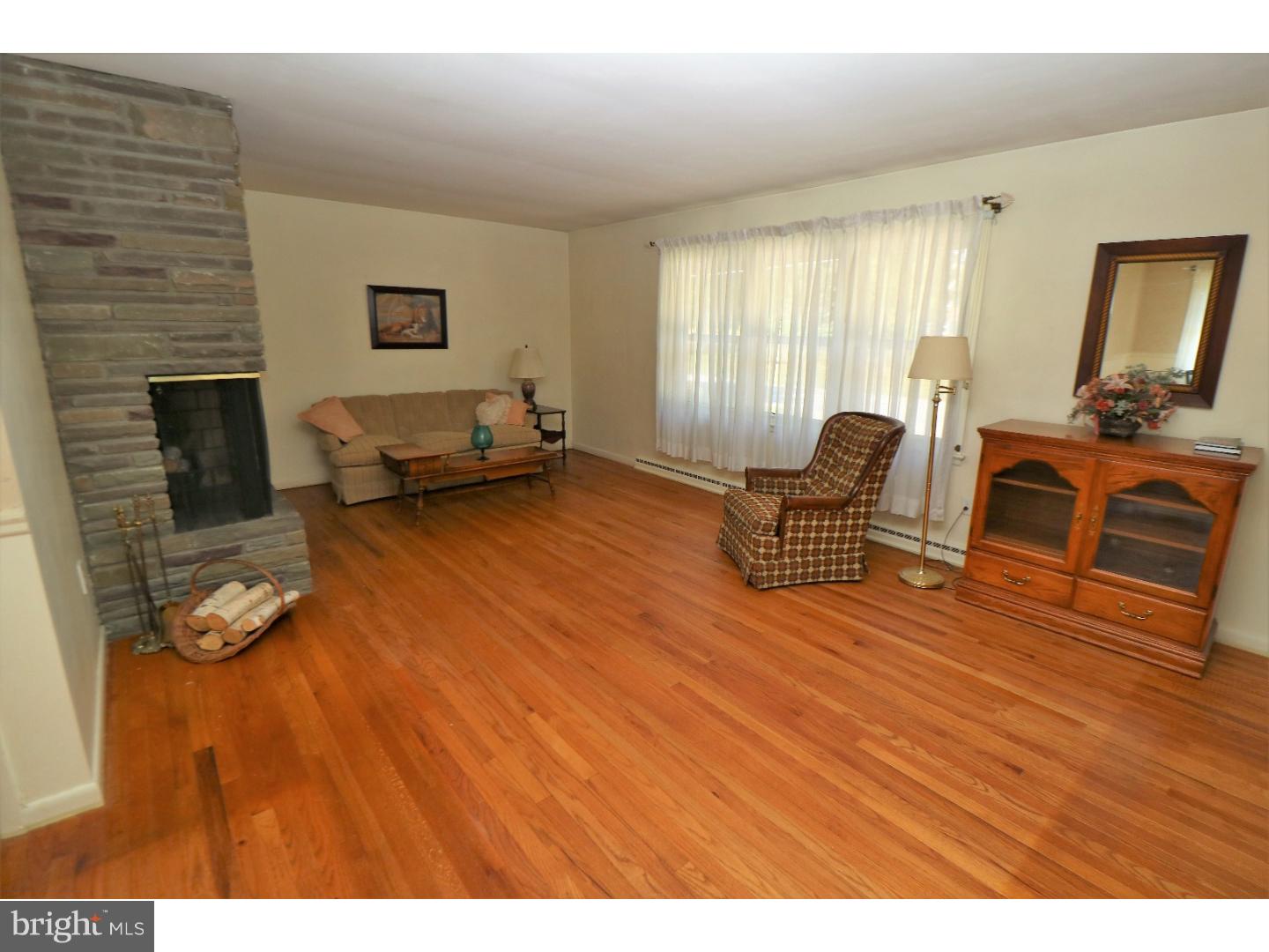 3040 Van Reed Road Reading, PA 19608 - Photo 6 of 15