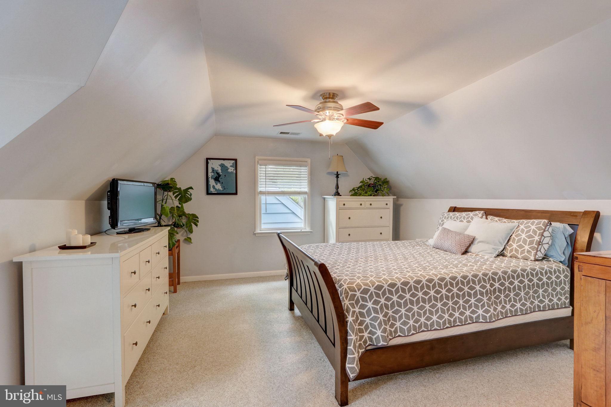 82 Tee Road Oreland, PA 19075 - Photo 20 of 39 Bedroom #1