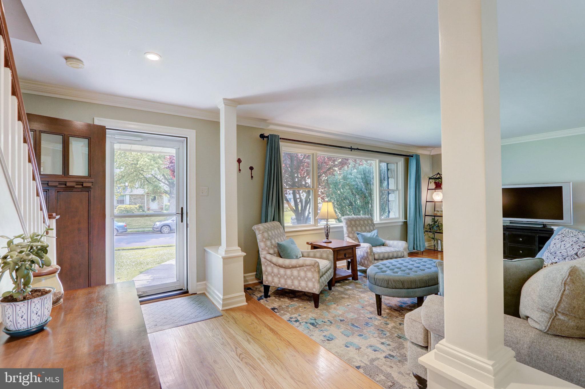 82 Tee Road Oreland, PA 19075 - Photo 3 of 39