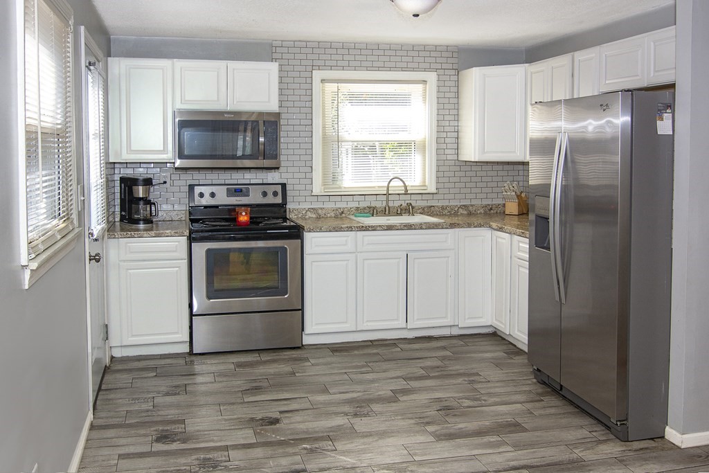 26 Steuben Street Springfield, MA 01151 - Photo 5 of 19 Gallery Image 5
