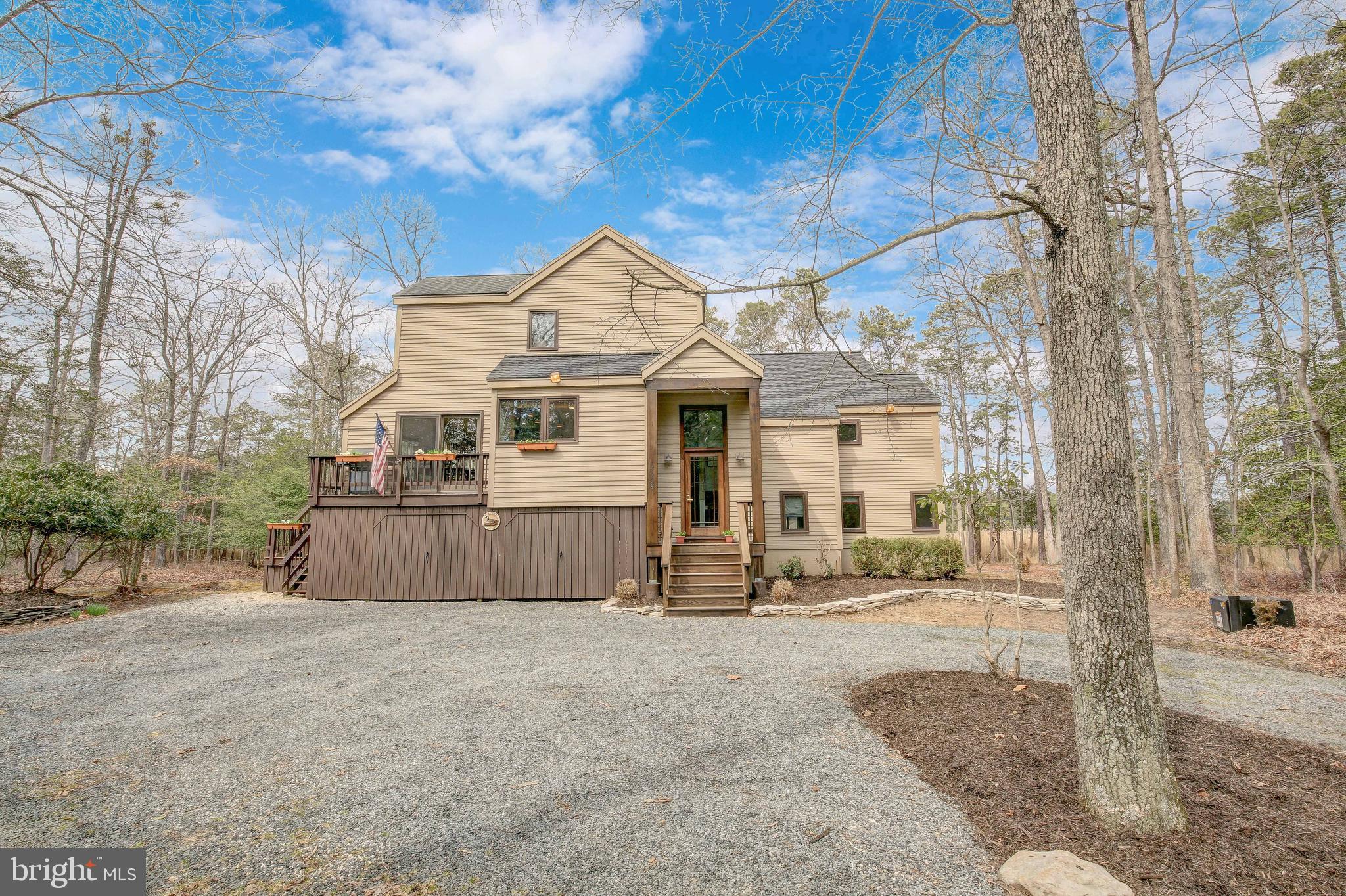 Thirty+ acres on the water!