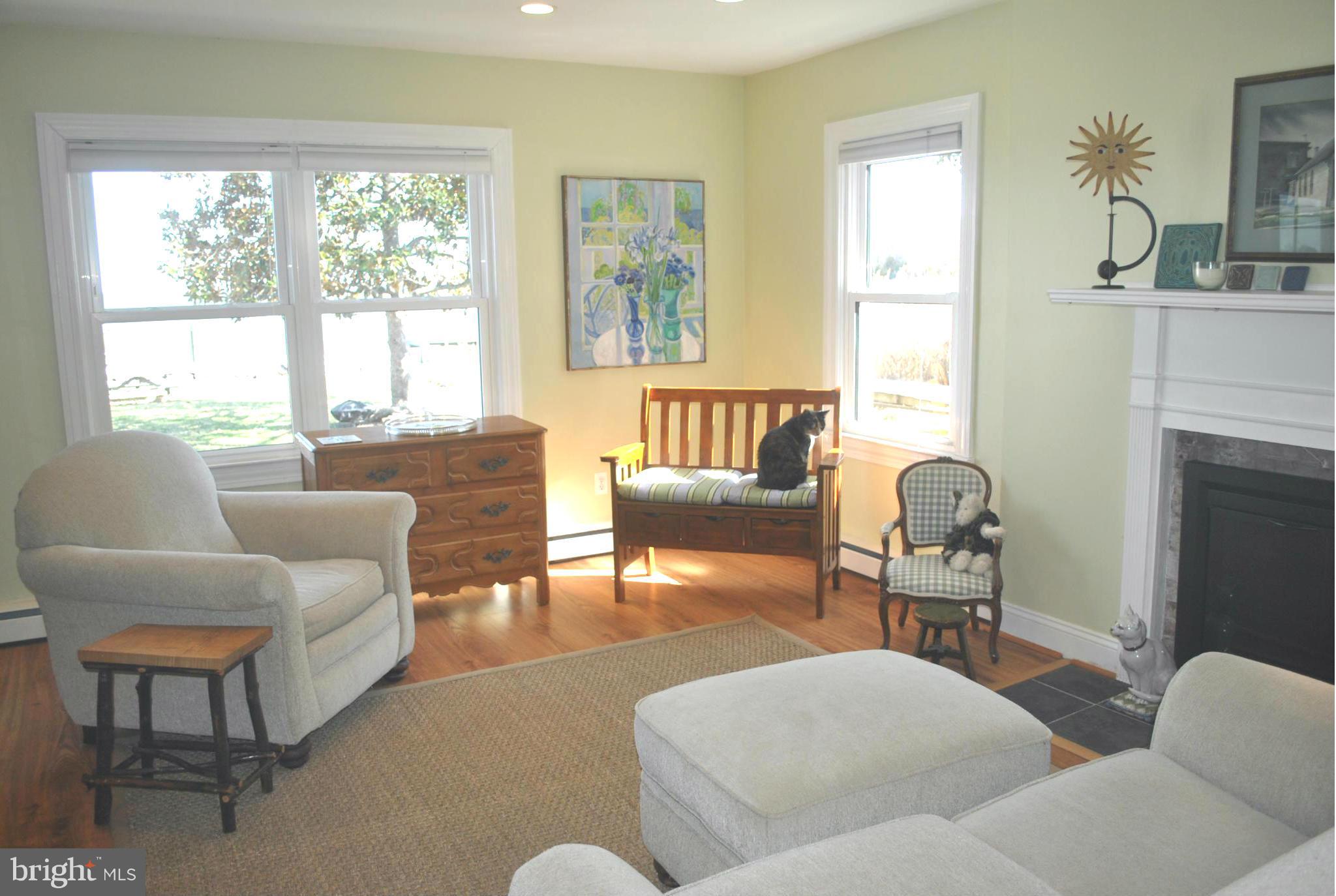 4747 Oak Road Shady Side, MD 20764 - Photo 10 of 22 Living Room