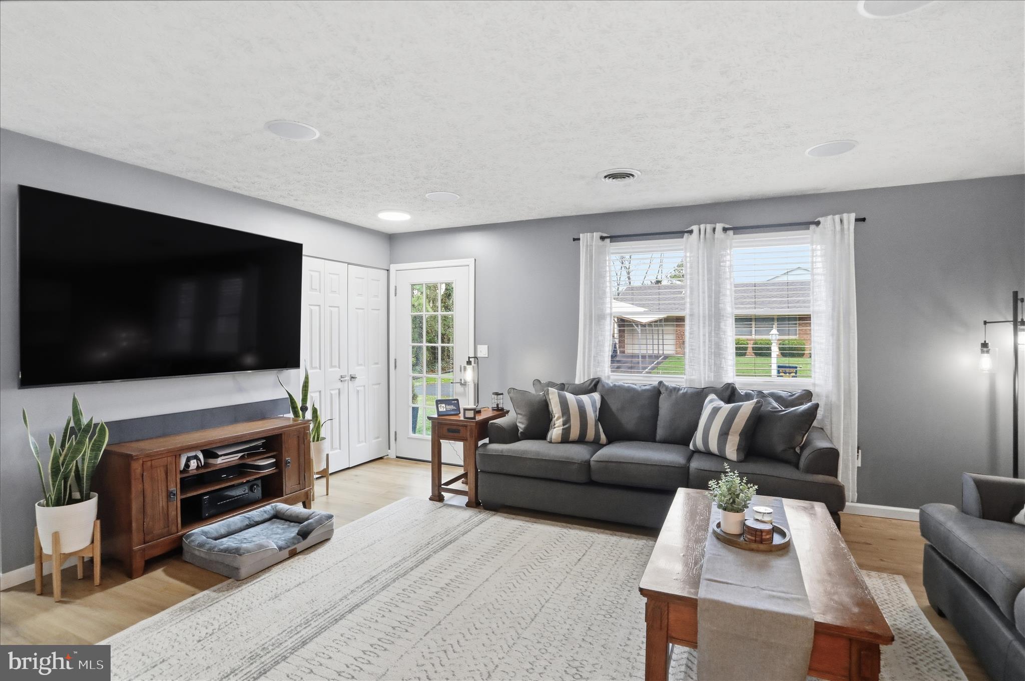 65 South Hummingbird Street Keyser, WV 26726 - Photo 10 of 30