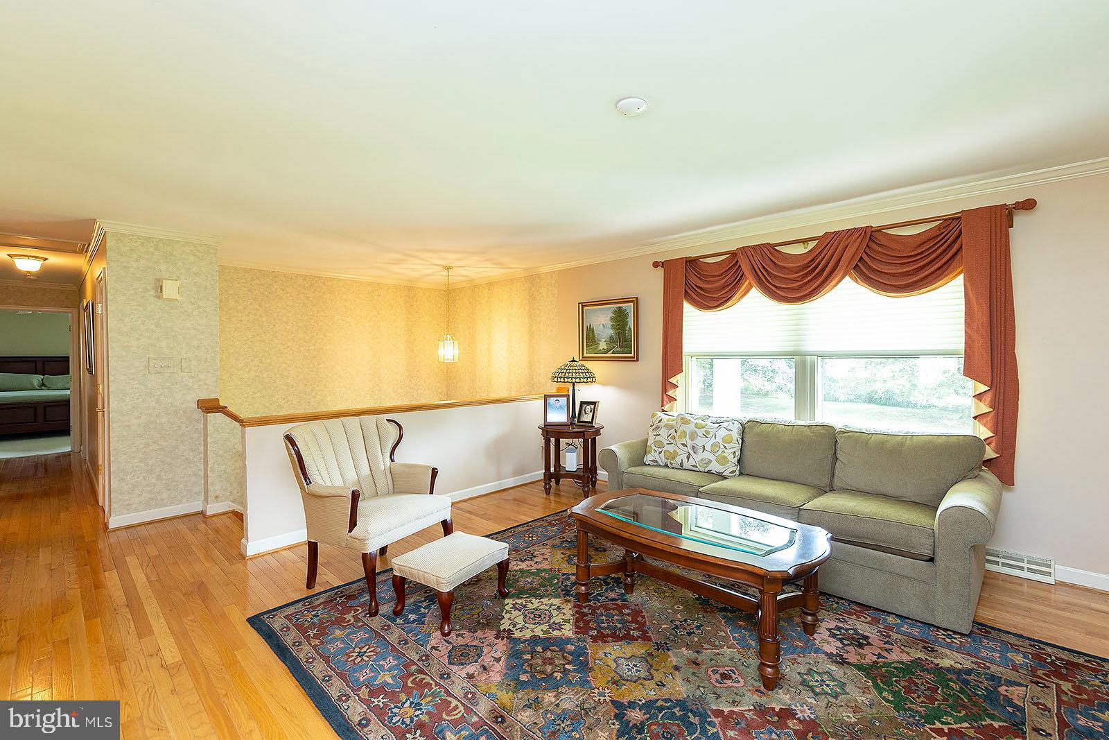 127 Stonebrook Road Winchester, VA 22602 - Photo 11 of 64 Living room