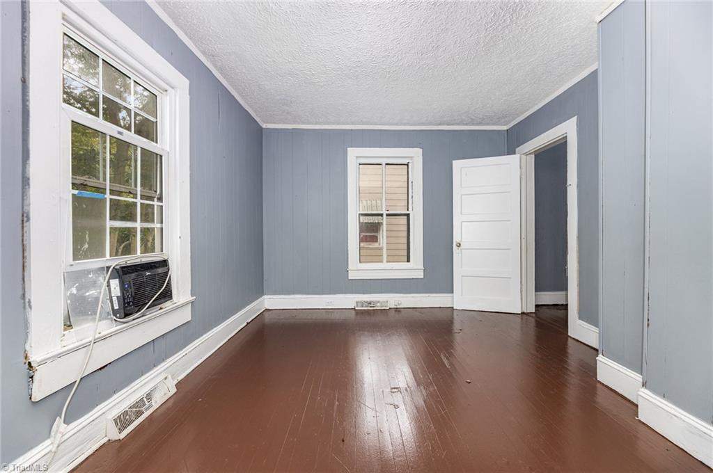 137 Ridge Street Reidsville, NC 27320 - Photo 8 of 24