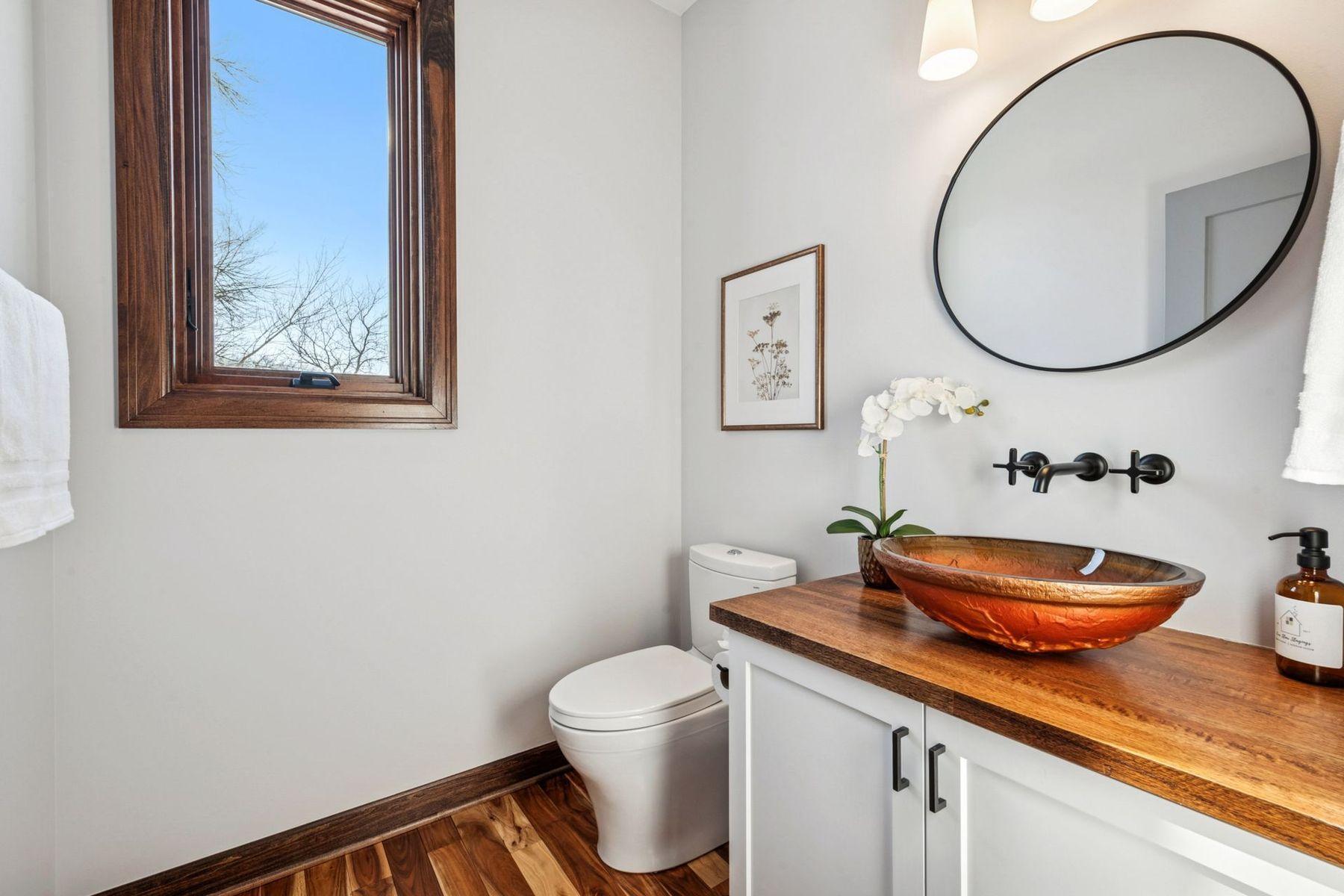 5534 Conifer Trail Minnetonka, MN 55345 - Photo 21 of 61