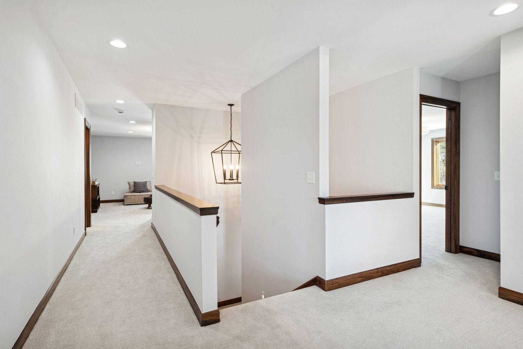 5534 Conifer Trail Minnetonka, MN 55345 - Photo 31 of 61