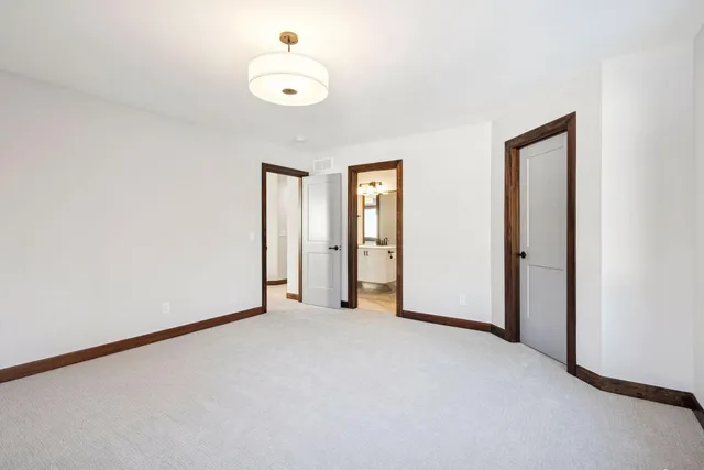 $2,345,000 | 5534 Conifer Trail, Minnetonka, MN 55345