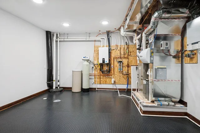 $2,345,000 | 5534 Conifer Trail, Minnetonka, MN 55345