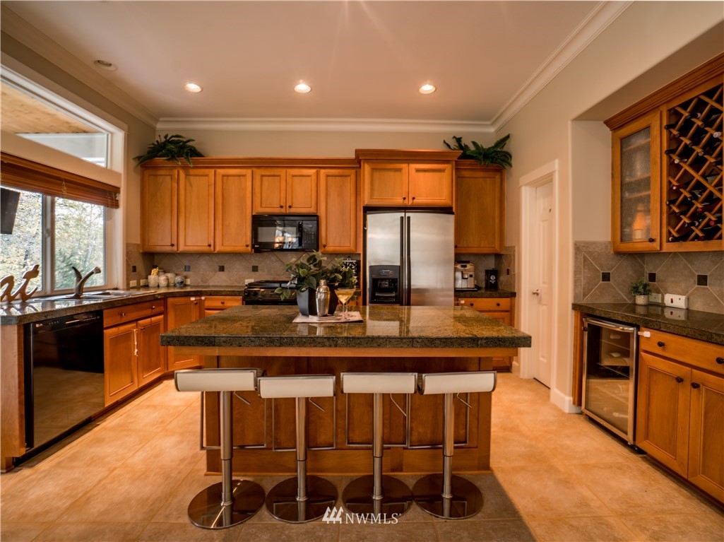 719 South 38th Court Renton, WA 98055 - Photo 7 of 25 Gallery Image 7