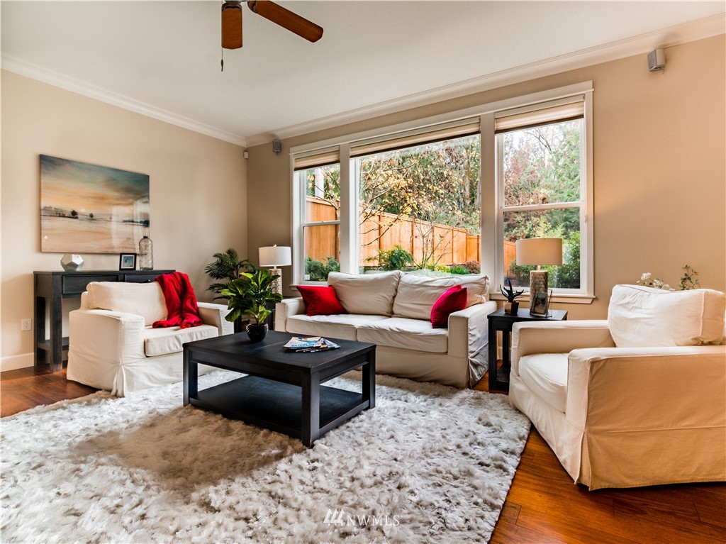 719 South 38th Court Renton, WA 98055 - Photo 10 of 25 Gallery Image 10