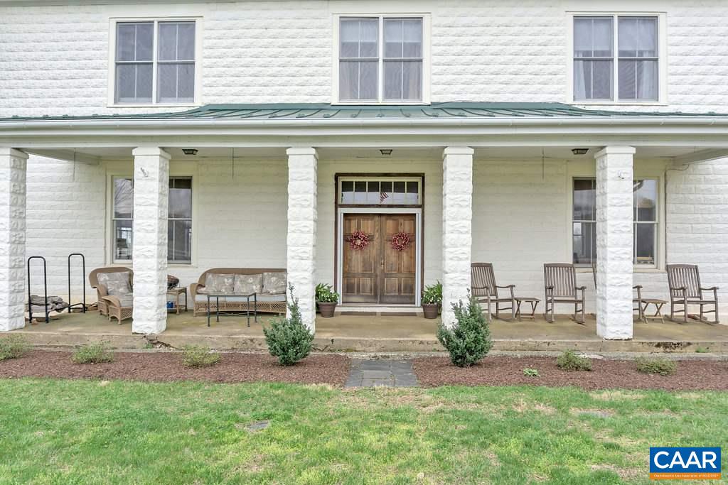 4543 Garth Road Charlottesville, VA 22901 - Photo 44 of 50 front view of a building