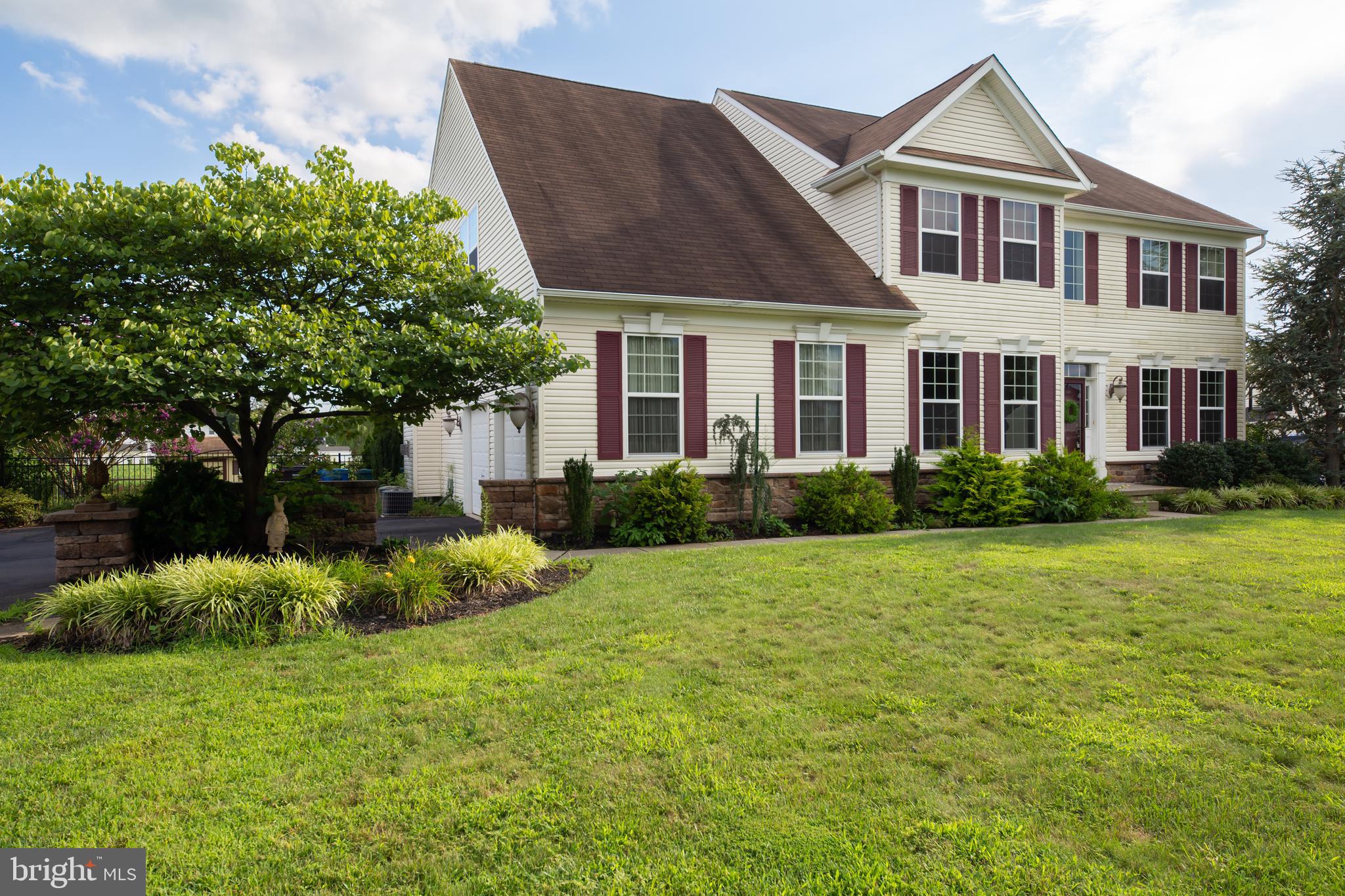 741 Farmhouse Road Mickleton, NJ 08056 - Photo 2 of 38