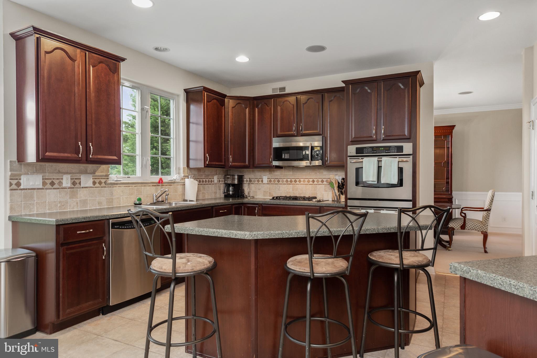 741 Farmhouse Road Mickleton, NJ 08056 - Photo 3 of 38