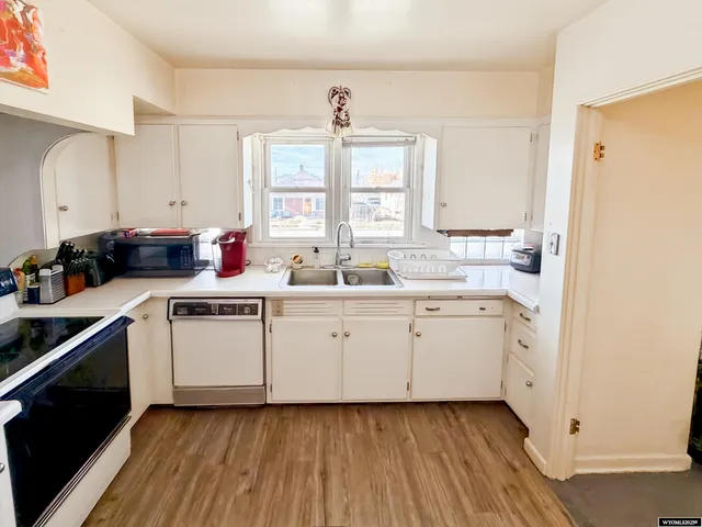 $230,000 | 1056 South Street, Wheatland, WY 82201