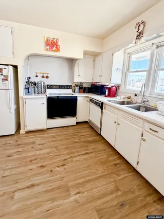 $225,000 | 1056 South Street, Wheatland, WY 82201
