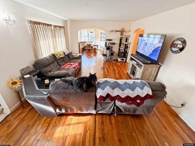 $230,000 | 1056 South Street, Wheatland, WY 82201