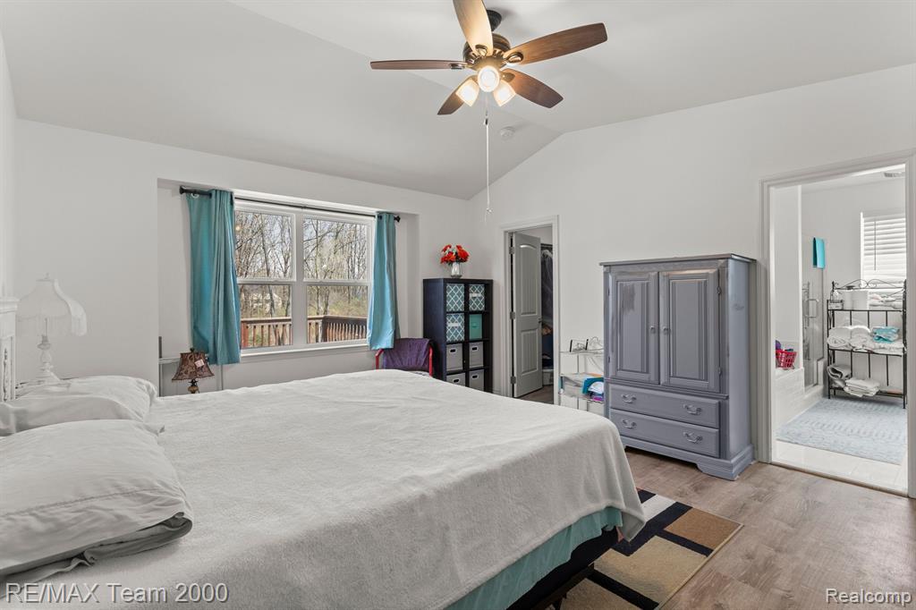 3463 High View Road Highland, MI 48356 - Photo 15 of 35