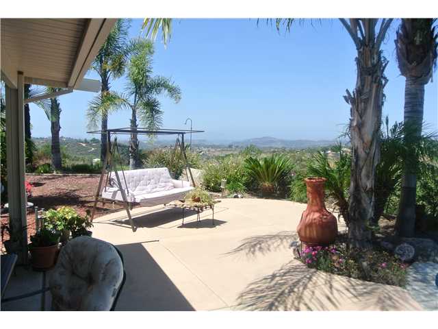12590 Country Road Valley Center, CA 92082 - Photo 8 of 25 Gallery Image 8