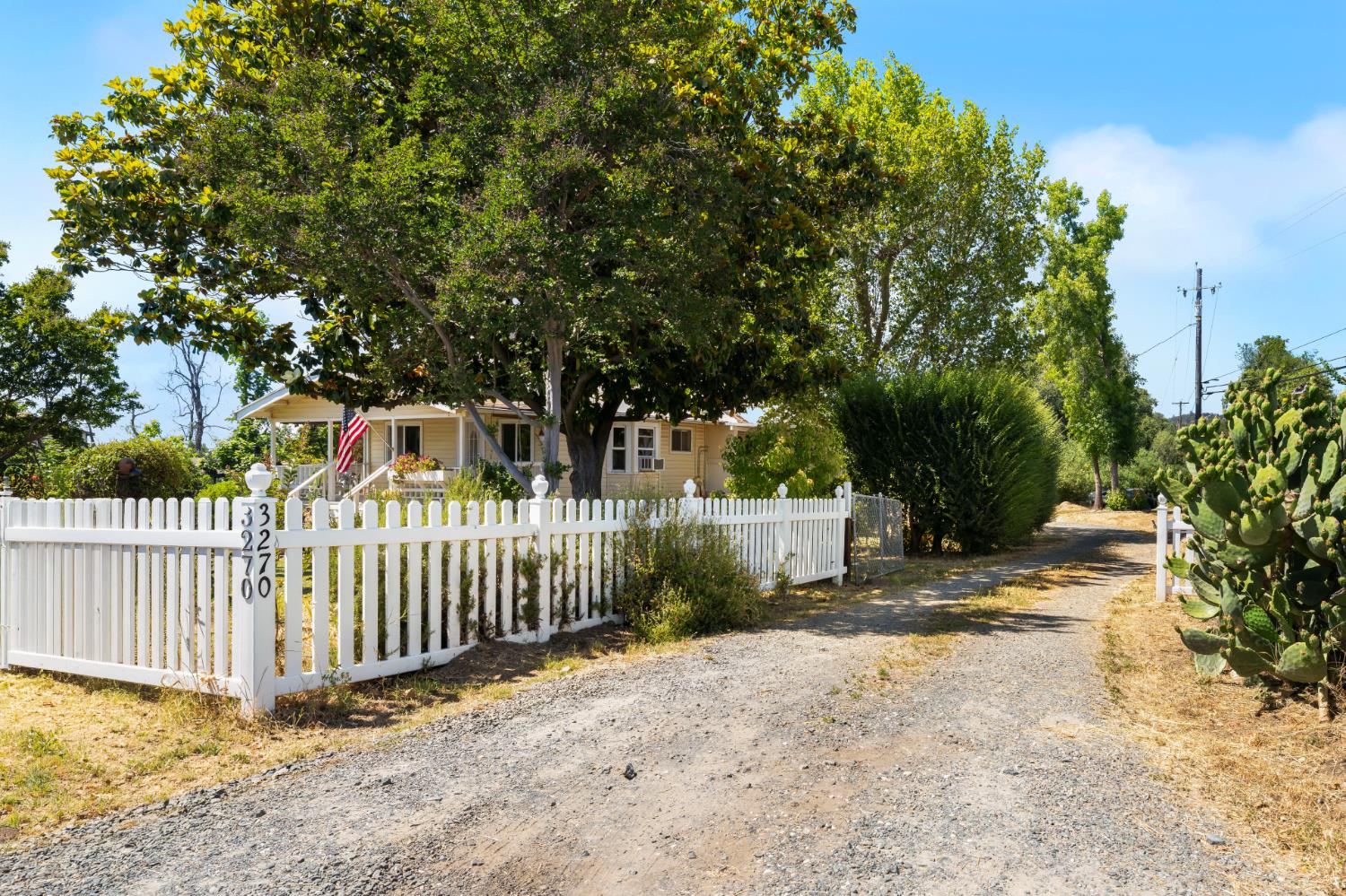 3270 Ayres Holmes Road Auburn, CA 95603 - Photo 3 of 72