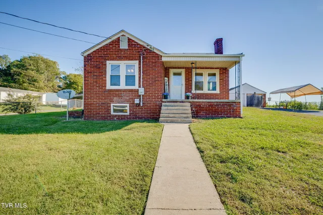 $159,900 | 129 Holcomb Street, Kingsport, TN 37660