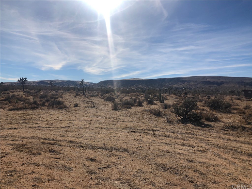Gorgeous photo taken in the direction or Pipes Canyon and Pioneertown.