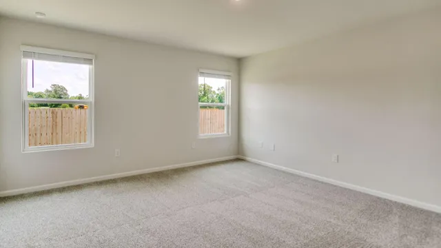 $391,900 | 5621 Thatcher Road, Crestview, FL 32539