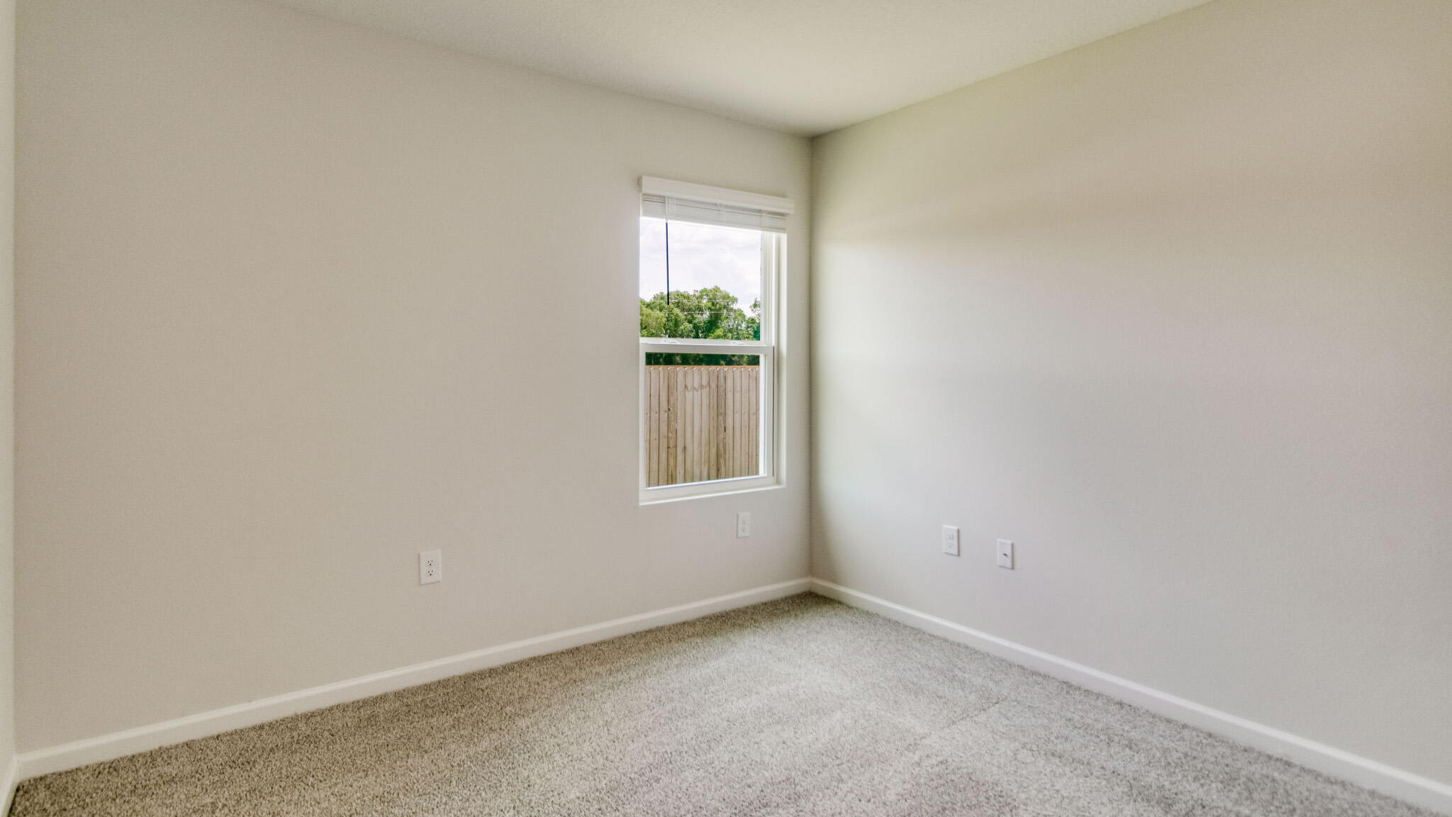 5621 Thatcher Road Crestview, FL 32539 - Photo 23 of 30 a view of a window in an empty room