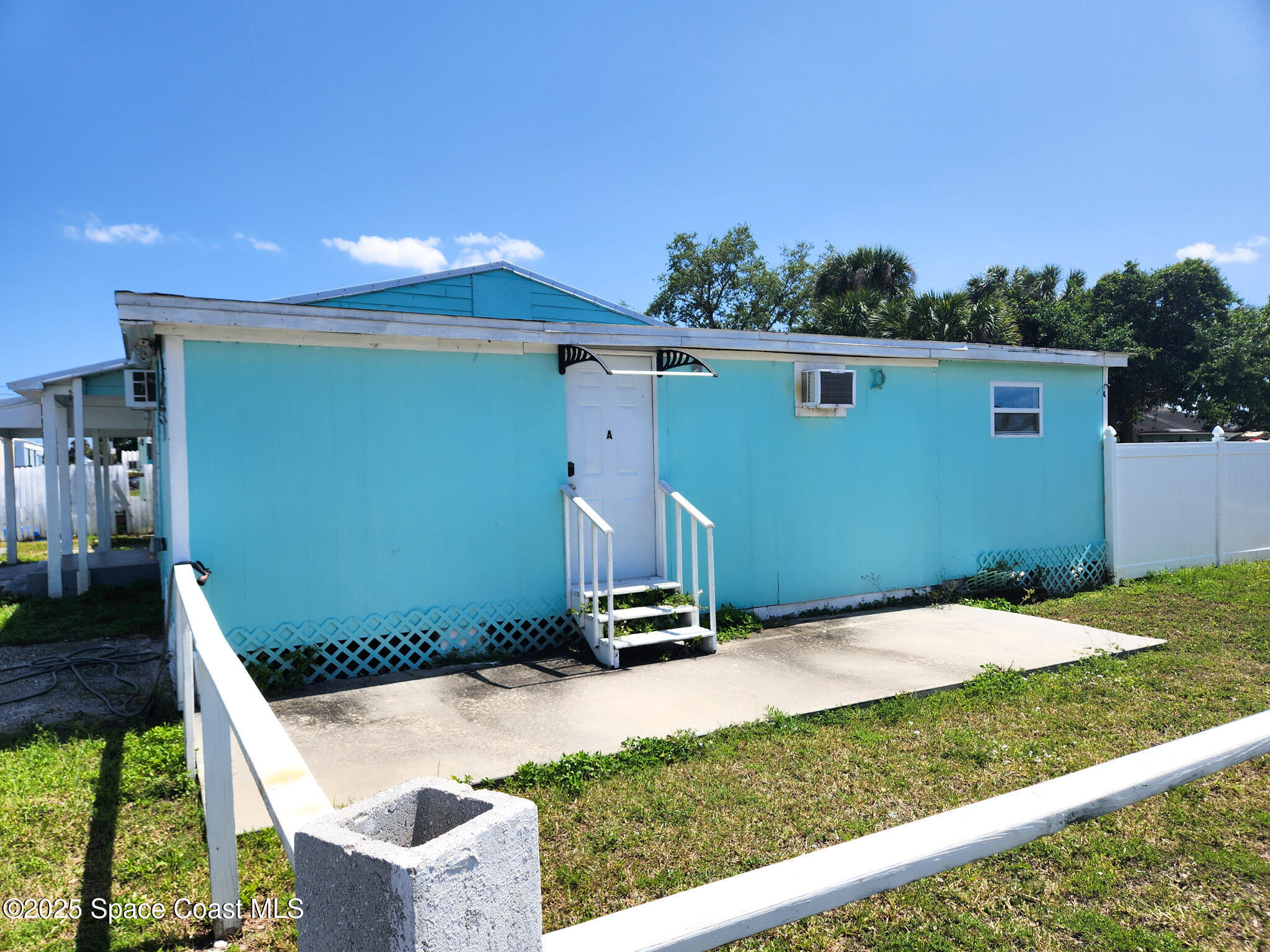 1975 Aurora Road Melbourne, FL 32935 - Photo 6 of 6 side