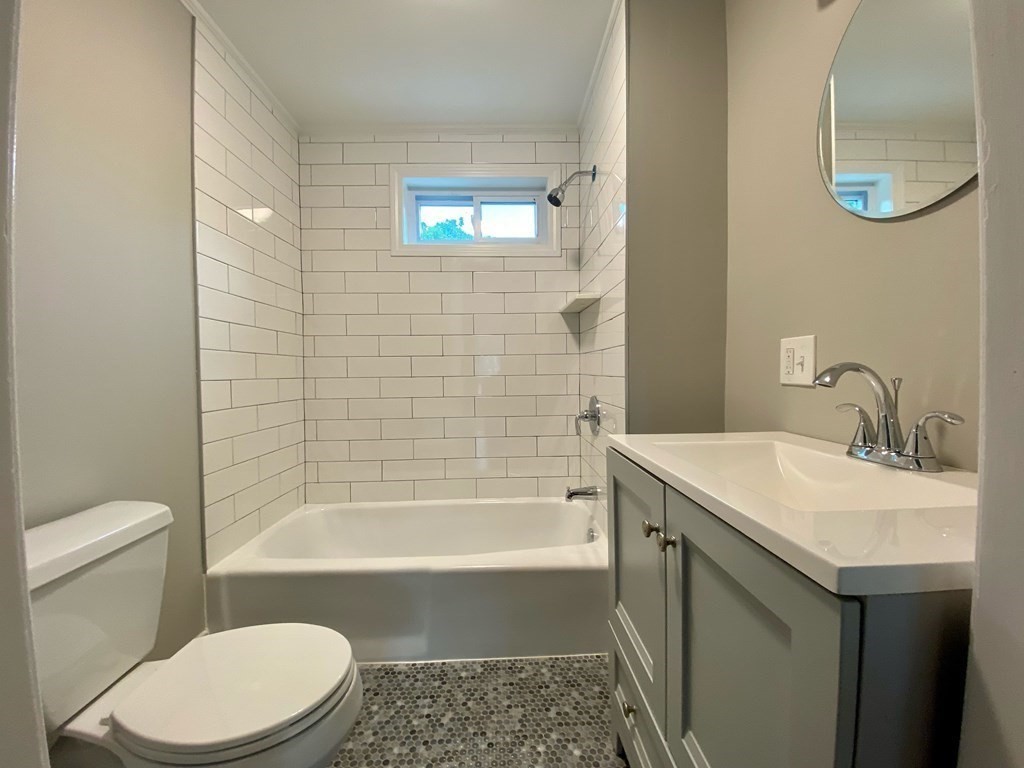 18 Hillcrest Road Milton, MA 02186 - Photo 14 of 16