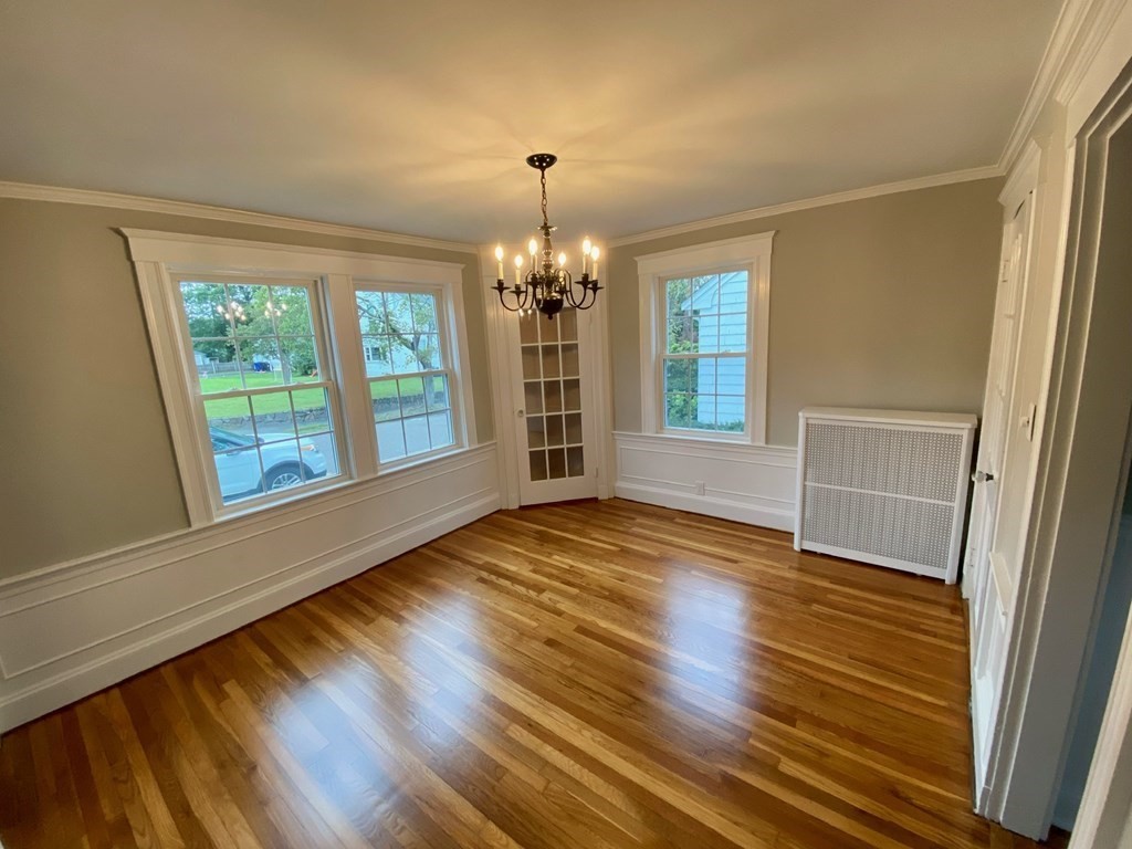 18 Hillcrest Road Milton, MA 02186 - Photo 5 of 16